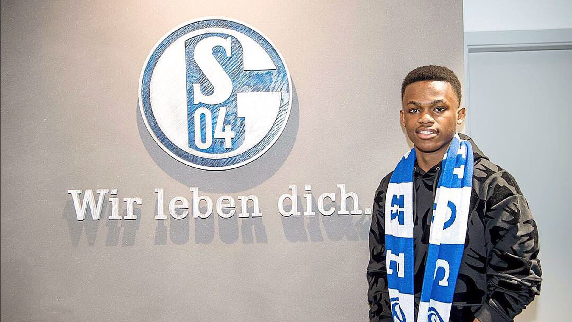 他们并未因 他们并未因